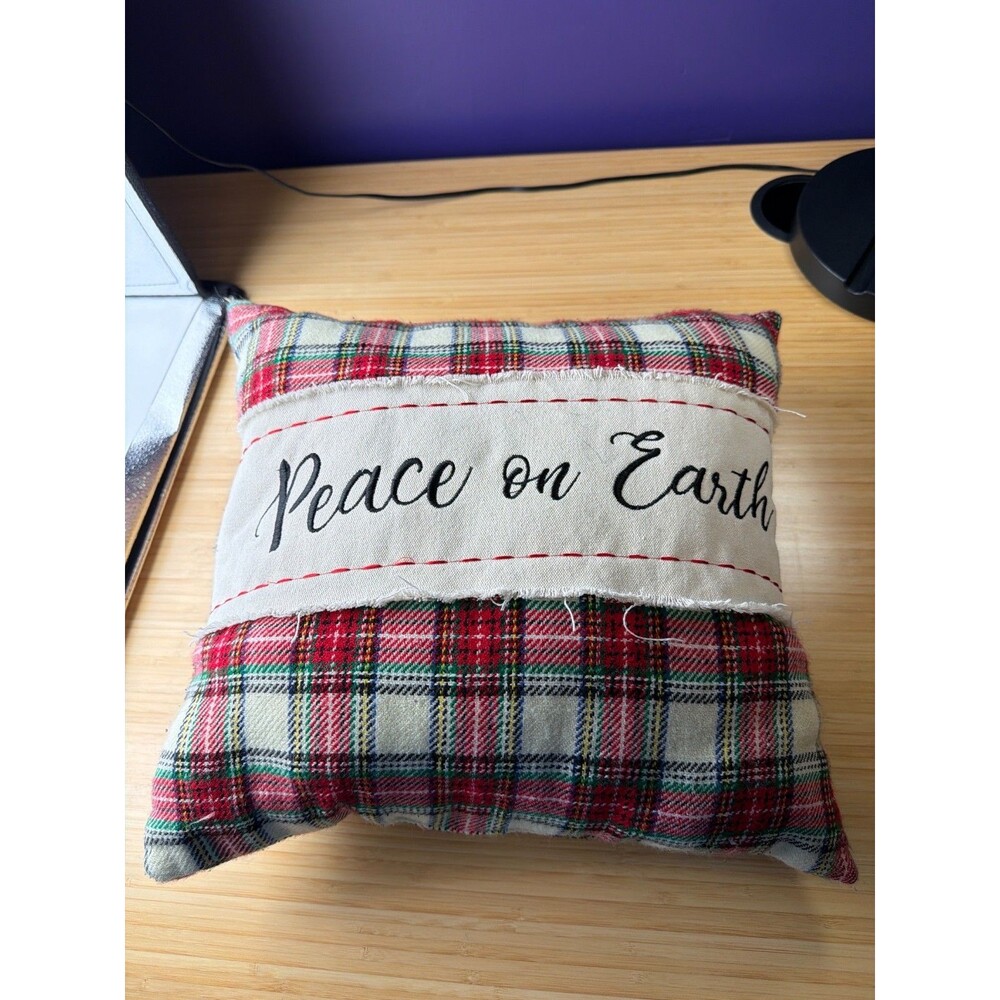 Peace On Earth Christmas Pillow Red Green Plaid Rustic‎ Farmhouse 15"